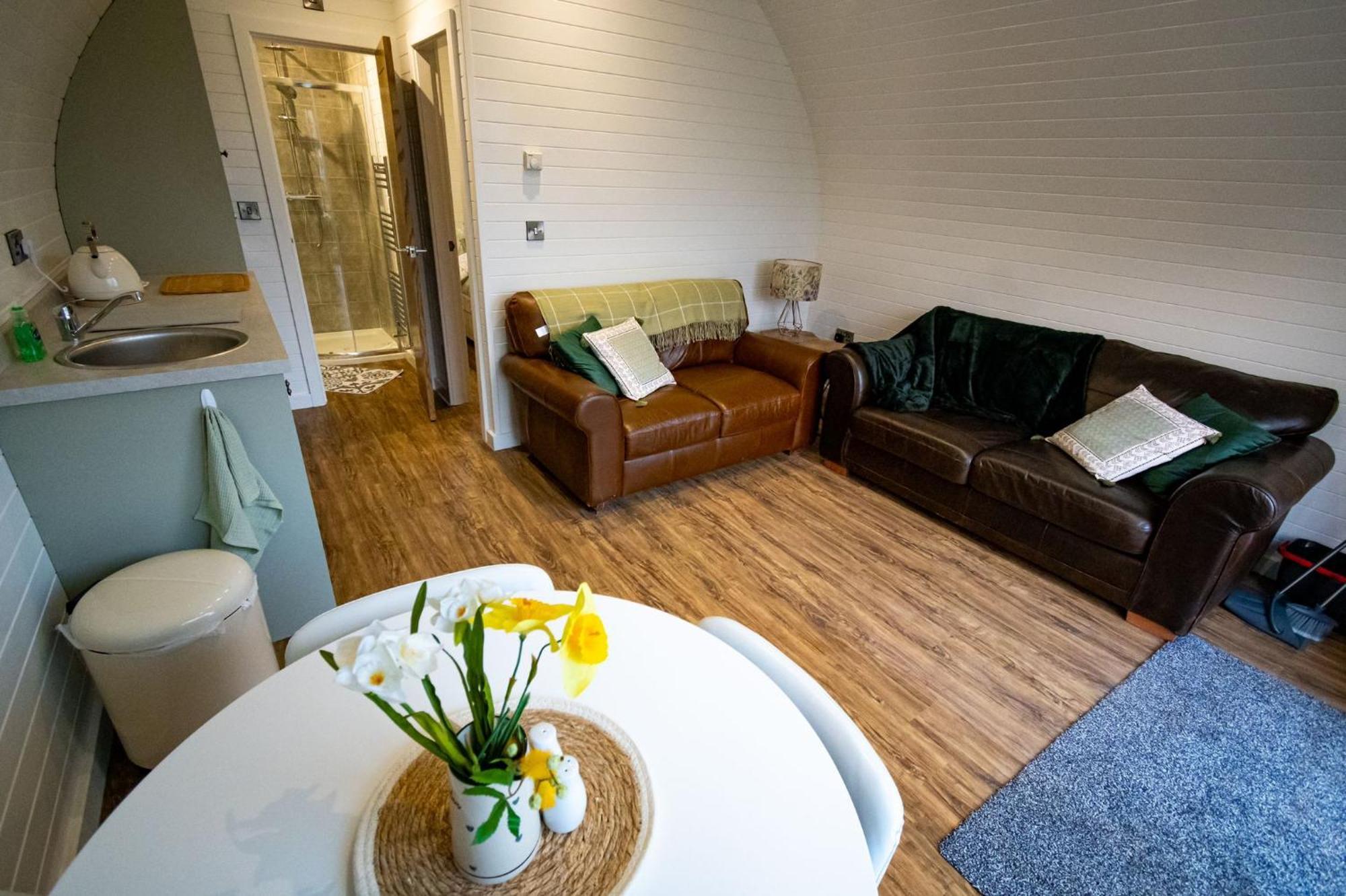 Beech Pod Cabin In Beautiful Surroundings Wrexham Extérieur photo